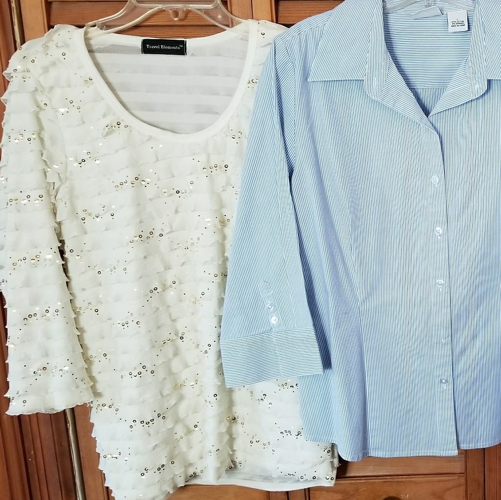 🎈LAST MARK DOWN! Cream shirt/Gold Sequins.